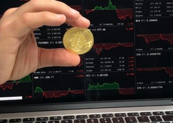 Mantra cryptocurrency chart trading trend